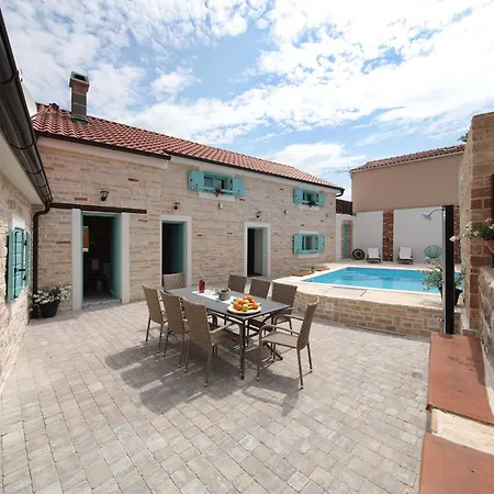 Villa Lapis Zadarvillas *