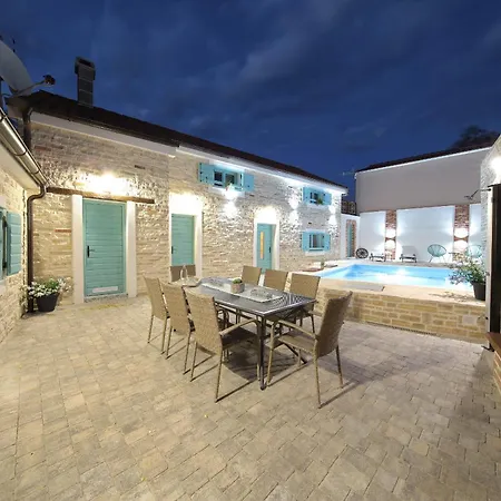 Lapis Zadarvillas
