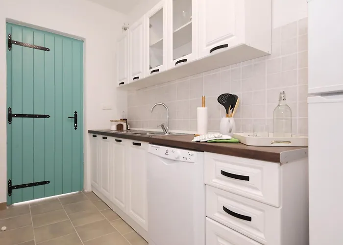 Lapis Zadarvillas * Donje Rastane